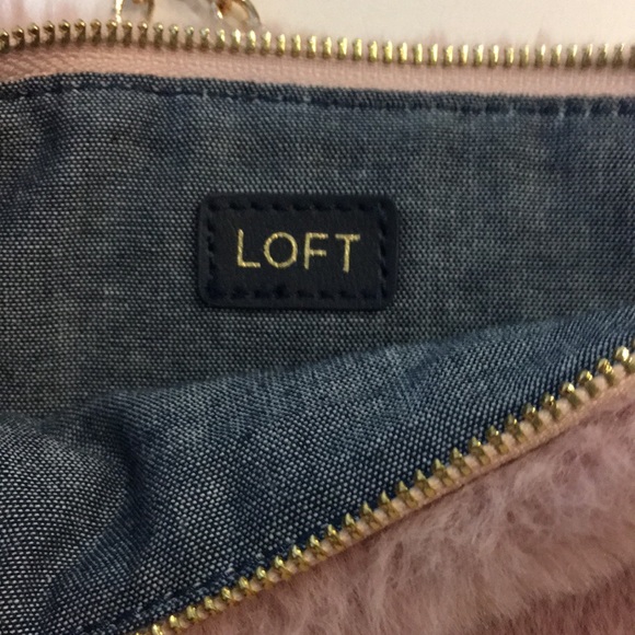 MOVING SALE! LOFT Mauve Faux Fur Handbag - Picture 5 of 6